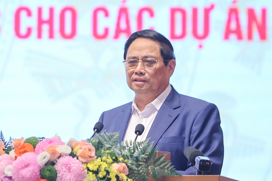 Thủ tướng: Xử l&yacute; c&aacute;c dự &aacute;n tồn đọng kh&ocirc;ng để "sai chồng sai, được việc n&agrave;y mất việc kia"- Ảnh 1.
