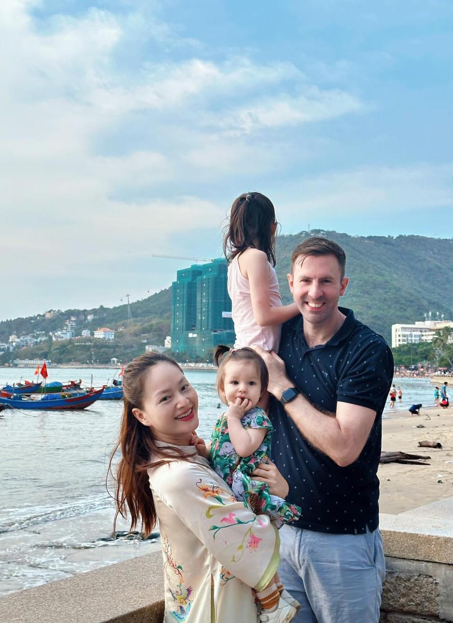 Diễn vi&ecirc;n Lan Phương ly th&acirc;n David Duffy: T&ocirc;i kh&ocirc;ng phải tự gồng g&aacute;nh tất cả nữa- Ảnh 3.