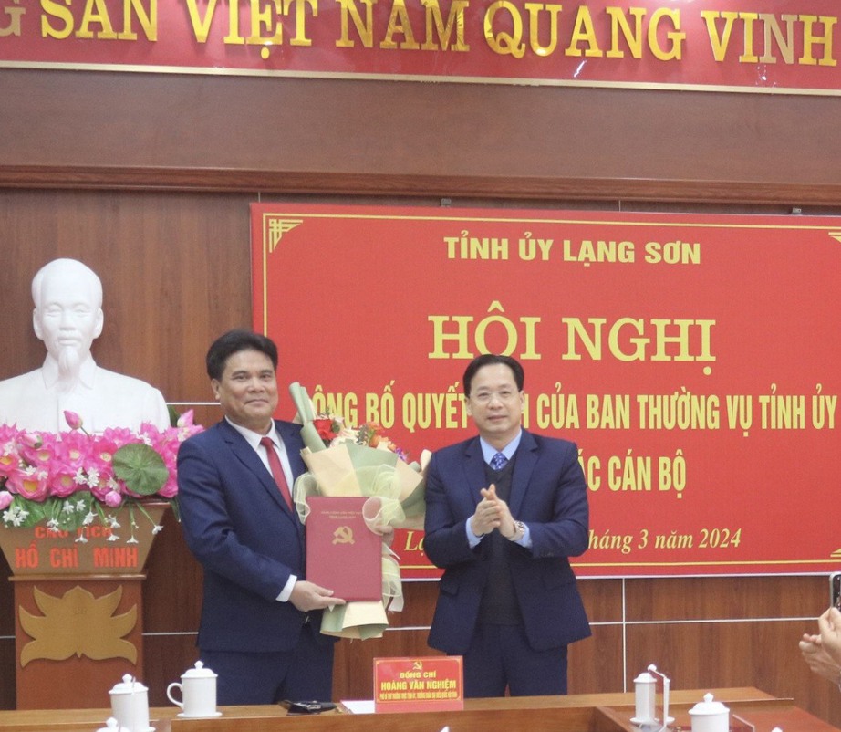 Nguy&ecirc;n Gi&aacute;m đốc Sở Tư ph&aacute;p Lạng Sơn bị đề nghị kỷ luật do li&ecirc;n quan bằng giả- Ảnh 1.