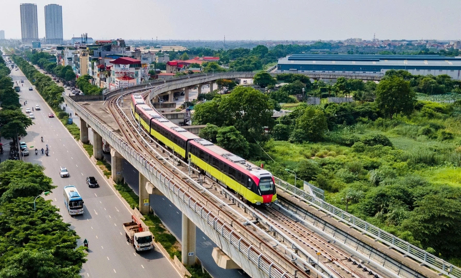 Hà Nội khởi công 2 tuyến đường sắt đô thị trong năm 2025- Ảnh 1. Hà Nội khởi công 2 tuyến đường sắt đô thị trong năm 2025- Ảnh 1.