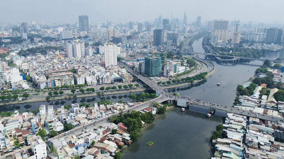 TP.HCM l&ecirc;n kế hoạch &ldquo;x&oacute;a&rdquo; điểm &ugrave;n tắc, kh&ocirc;ng để kẹt xe k&eacute;o d&agrave;i qu&aacute; 30 ph&uacute;t- Ảnh 2.