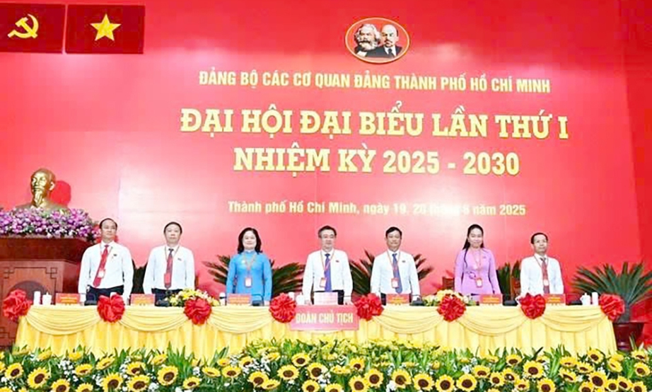 Ông Nguyễn Thanh Nghị giữ chức Bí thư Đảng ủy các cơ quan Đảng TP.HCM- Ảnh 2. Ông Nguyễn Thanh Nghị giữ chức Bí thư Đảng ủy các cơ quan Đảng TP.HCM- Ảnh 2.