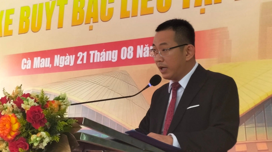 Khai trương 4 tuyến xe buýt máy lạnh, ứng dụng công nghệ số tại Cà Mau- Ảnh 2. Khai trương 4 tuyến xe buýt máy lạnh, ứng dụng công nghệ số tại Cà Mau- Ảnh 2.