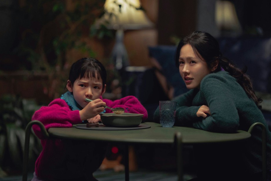 Son Ye Jin bị đạo diễn Park Chan Wook tố nói dối- Ảnh 3. Son Ye Jin bị đạo diễn Park Chan Wook tố nói dối- Ảnh 3.