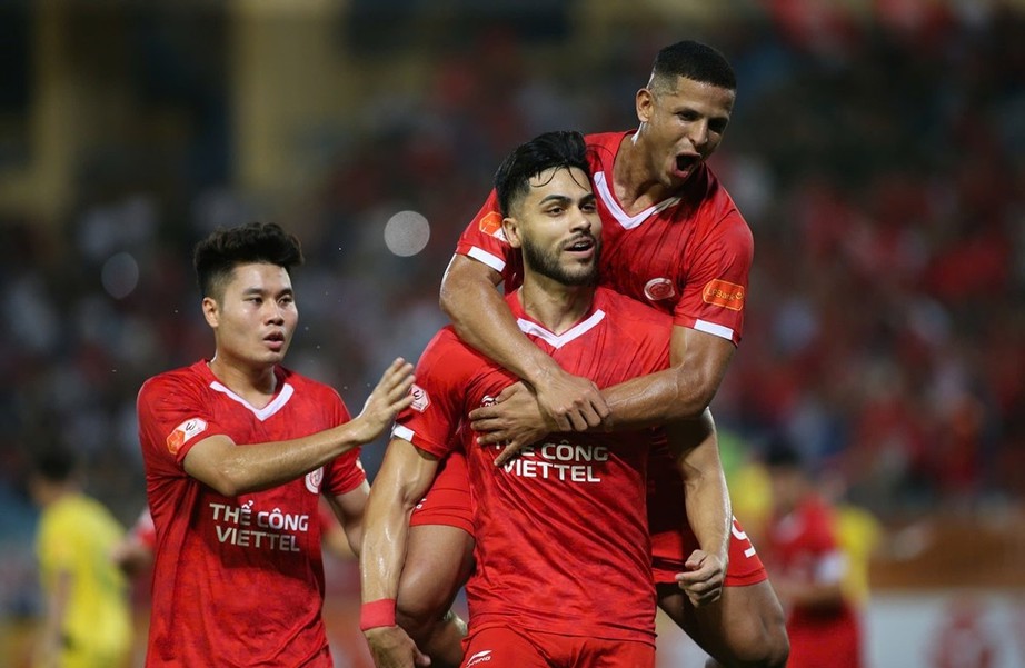 V-League: Sao Việt kiều tỏa sáng, Thể Công Viettel thắng dễ Công an TP.HCM- Ảnh 1. V-League: Sao Việt kiều tỏa sáng, Thể Công Viettel thắng dễ Công an TP.HCM- Ảnh 1.