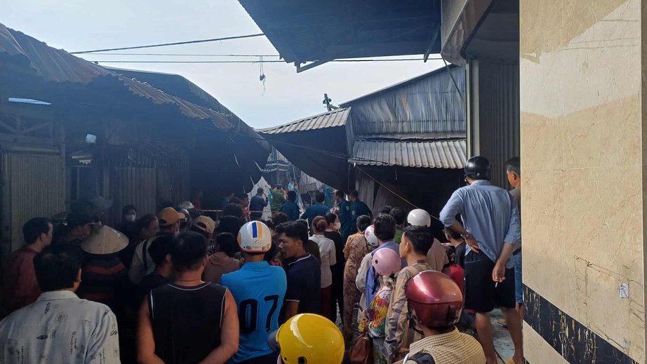 Giữ khẩn cấp nghi phạm gây ra vụ cháy chợ ở Cà Mau- Ảnh 1. Giữ khẩn cấp nghi phạm gây ra vụ cháy chợ ở Cà Mau- Ảnh 1.