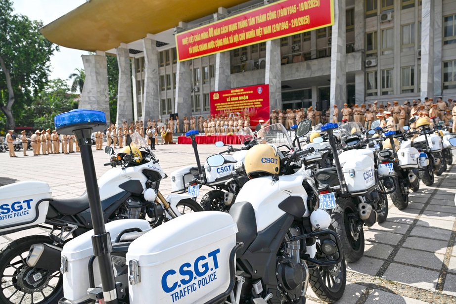 Tăng cường hơn 650 cảnh sát về Hà Nội bảo vệ Lễ kỷ niệm Quốc khánh 2/9- Ảnh 9. Tăng cường hơn 650 cảnh sát về Hà Nội bảo vệ Lễ kỷ niệm Quốc khánh 2/9- Ảnh 9.