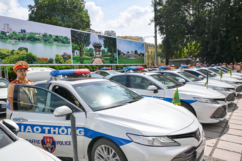 Tăng cường hơn 650 cảnh sát về Hà Nội bảo vệ Lễ kỷ niệm Quốc khánh 2/9- Ảnh 7. Tăng cường hơn 650 cảnh sát về Hà Nội bảo vệ Lễ kỷ niệm Quốc khánh 2/9- Ảnh 7.