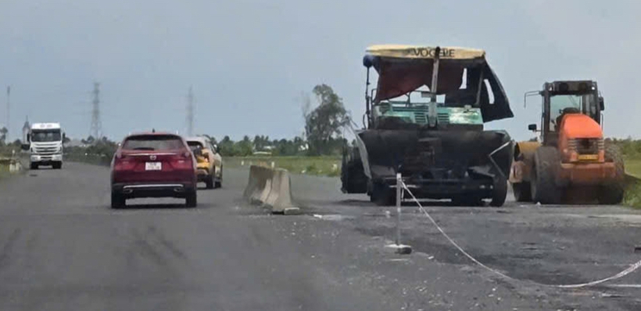 Ngăn chặn xe m&aacute;y x&acirc;m nhập v&agrave;o tuyến Lộ Tẻ - Rạch Sỏi- Ảnh 12.