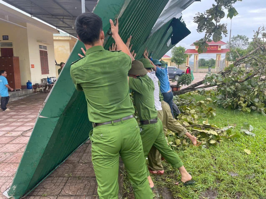 H&agrave; Tĩnh đề xuất Trung ương hỗ trợ 2.000 tỷ đồng t&aacute;i thiết sau b&atilde;o- Ảnh 3.