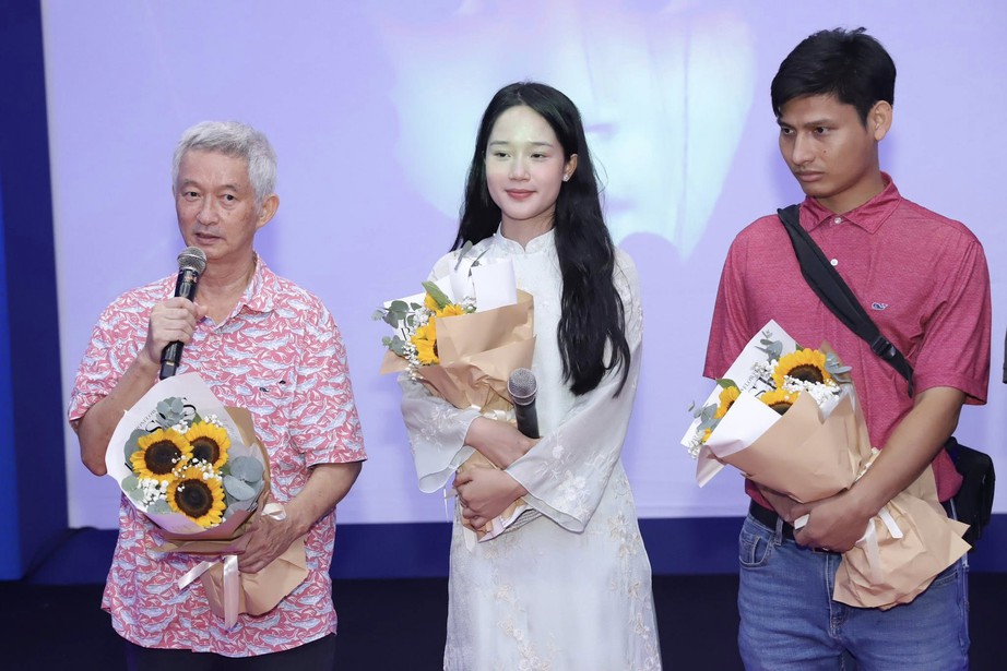 Kh&aacute;n giả trải nghiệm phim trường số, tr&igrave;nh chiếu mapping tại Triển l&atilde;m th&agrave;nh tựu đất nước- Ảnh 7.