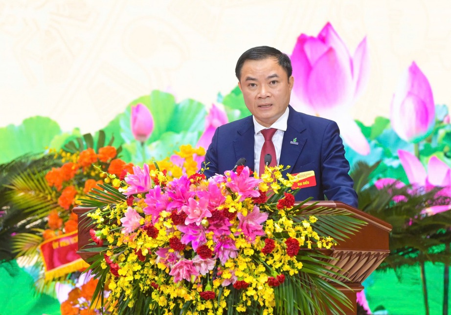 Thủ tướng: Petrovietnam phấn đấu vào nhóm 5 doanh nghiệp hàng đầu Đông Nam Á- Ảnh 1. Thủ tướng: Petrovietnam phấn đấu vào nhóm 5 doanh nghiệp hàng đầu Đông Nam Á- Ảnh 1.