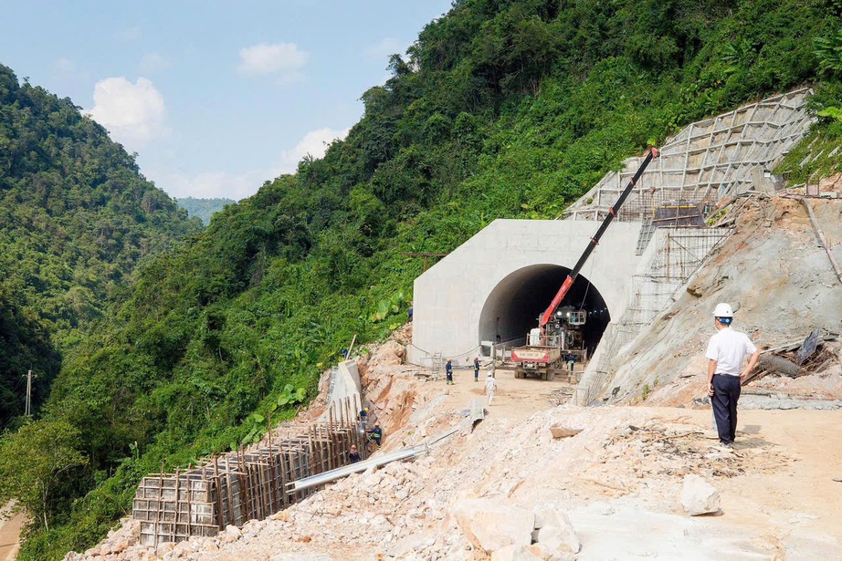 Xuy&ecirc;n lễ thi c&ocirc;ng, đưa loạt dự &aacute;n cao tốc trọng điểm về đ&iacute;ch sớm- Ảnh 1.
