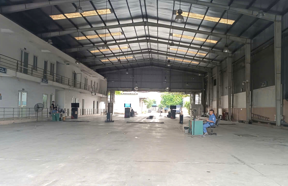 Chủ xe vui mừng v&igrave; &ocirc; t&ocirc; hết hạn được đăng kiểm ngay trong kỳ nghỉ lễ 2/9- Ảnh 2.