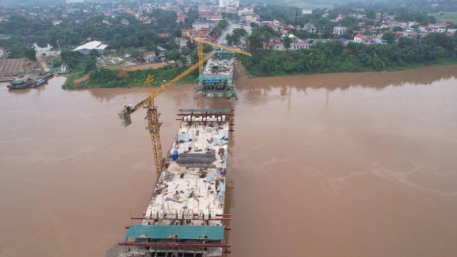 Sắp hợp long cầu Phong Ch&acirc;u, Ph&uacute; Thọ- Ảnh 1.