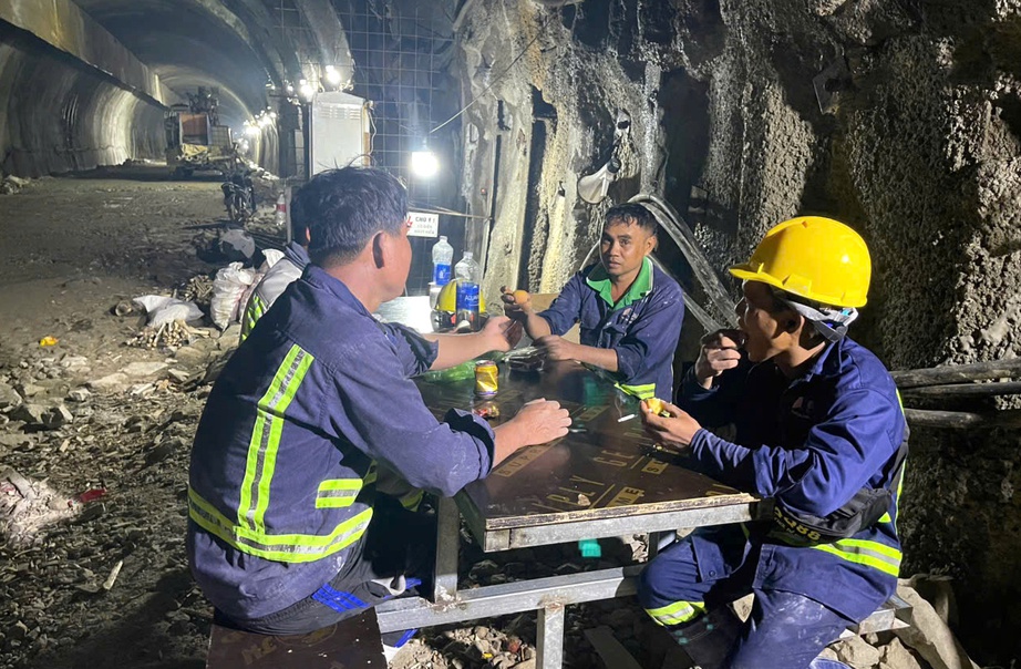 Thi c&ocirc;ng xuy&ecirc;n lễ, quyết t&acirc;m th&ocirc;ng hầm Phượng Ho&agrave;ng trong th&aacute;ng 11- Ảnh 6.