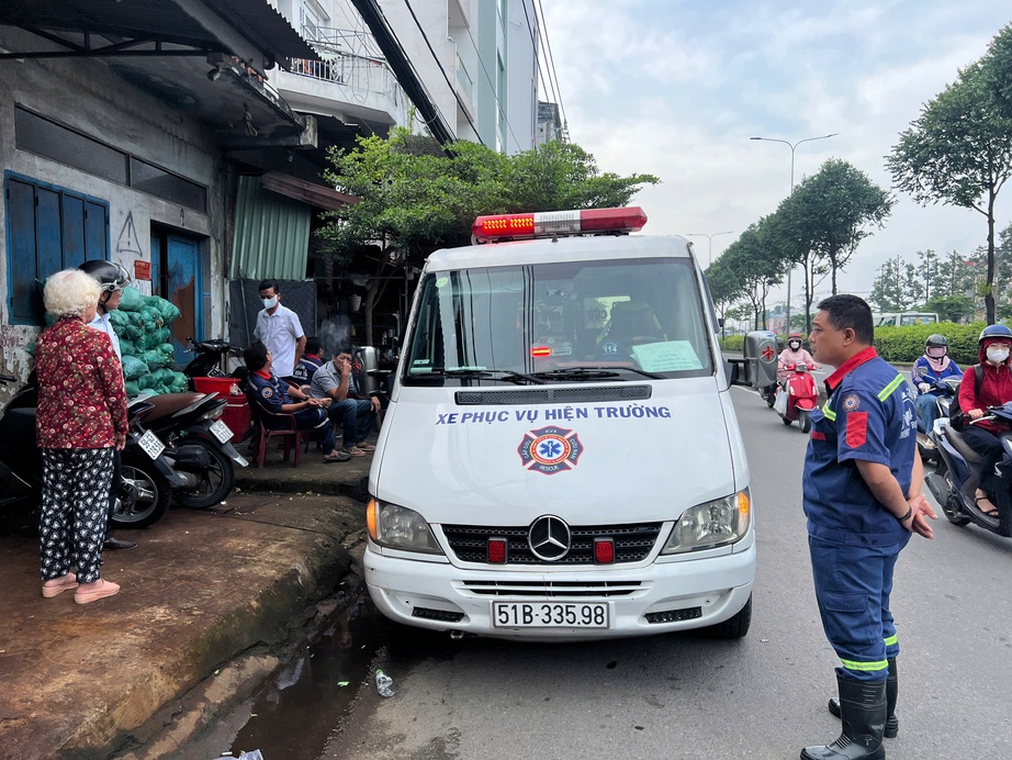 TP.HCM: Ch&aacute;y nh&agrave; l&uacute;c rạng s&aacute;ng, cụ &ocirc;ng bị liệt kh&ocirc;ng tho&aacute;t ra kịp- Ảnh 2.