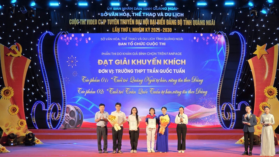 Trao giải Cuộc thi video clip tuy&ecirc;n truyền về Đại hội Đảng bộ tỉnh Quảng Ng&atilde;i- Ảnh 2.