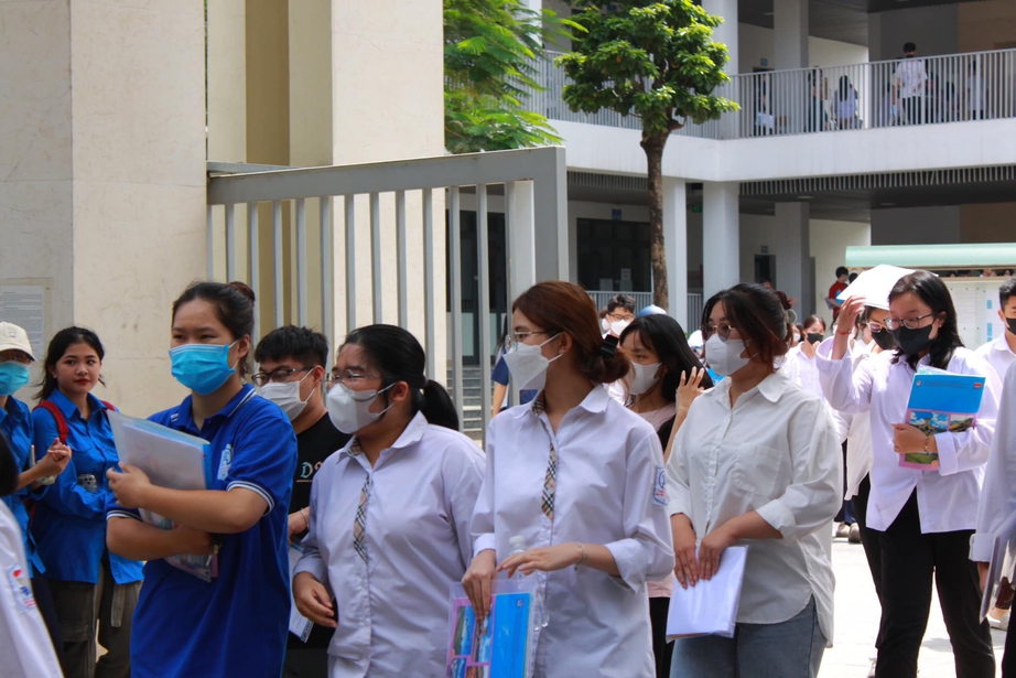 Bộ Gi&aacute;o dục v&agrave; Đ&agrave;o tạo y&ecirc;u cầu c&ocirc;ng bố phương thức tuyển sinh đại học năm 2026- Ảnh 1.