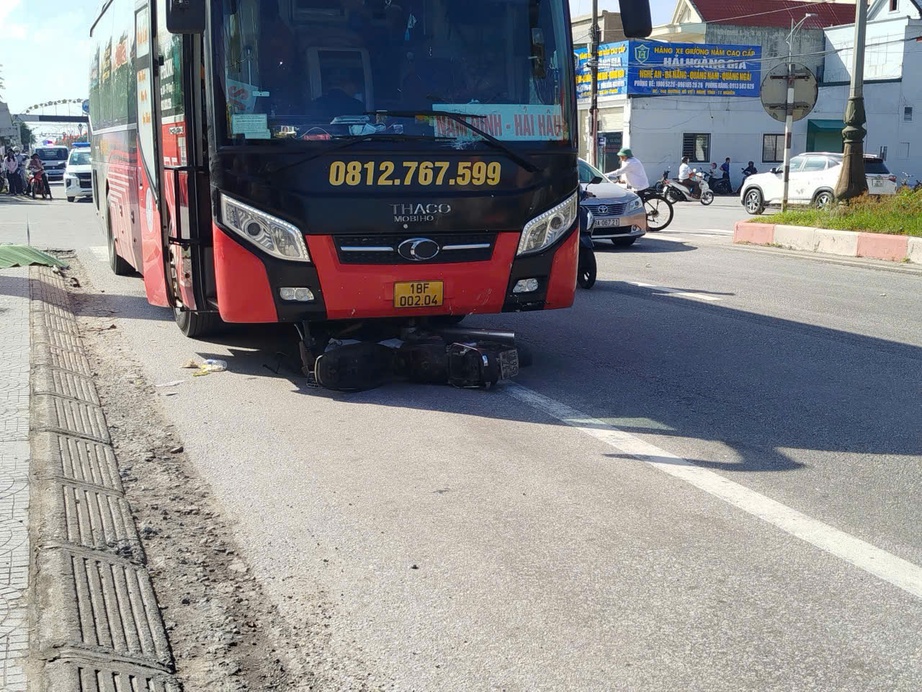 Tai nạn tr&ecirc;n quốc lộ 1 đoạn qua H&agrave; Tĩnh khiến một cụ &ocirc;ng tử vong- Ảnh 1.