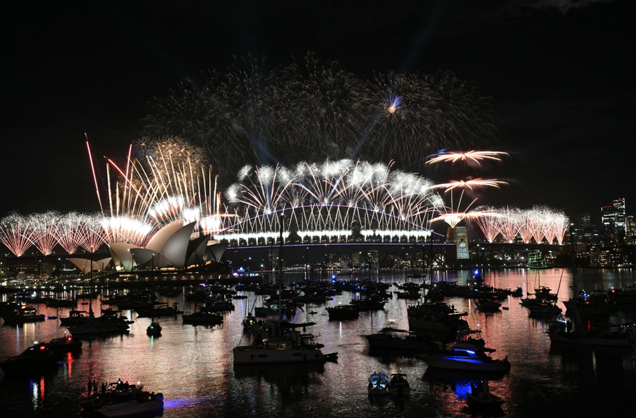 Những khoảnh khắc chào đón giao thừa ấn tượng trên thế giới- Ảnh 8. Những khoảnh khắc chào đón giao thừa ấn tượng trên thế giới- Ảnh 8.