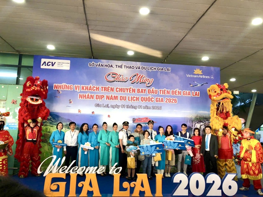 Gia Lai: Đ&oacute;n chuyến bay đầu ti&ecirc;n mở m&agrave;n Năm Du lịch Quốc gia 2026- Ảnh 1.