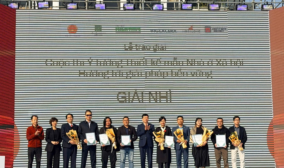 BTC trao thưởng cho 8 tác giả/nhóm tác giả đạt giải Nhì cuộc thi Ý tưởng thiết kế mẫu nhà ở xã hội – Hướng tới giải pháp bền vững. BTC trao thưởng cho 8 tác giả/nhóm tác giả đạt giải Nhì cuộc thi Ý tưởng thiết kế mẫu nhà ở xã hội – Hướng tới giải pháp bền vững.