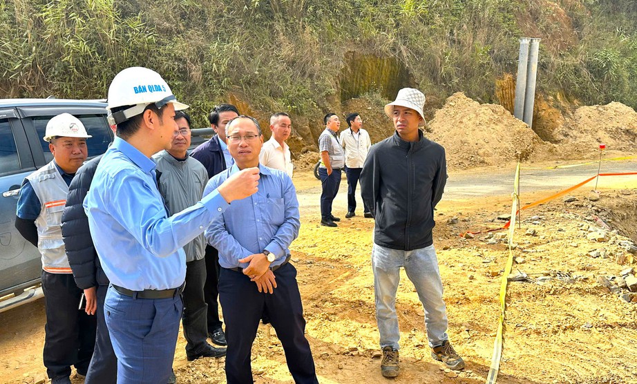 Cục trưởng Đường bộ: Làm việc xuyên lễ, Tết để hoàn thành dự án QL28B- Ảnh 1. Cục trưởng Đường bộ: Làm việc xuyên lễ, Tết để hoàn thành dự án QL28B- Ảnh 1.