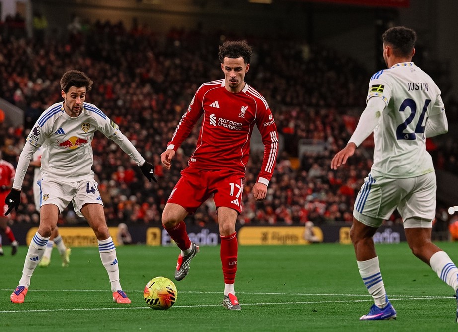 Ngoại hạng Anh: Liverpool v&agrave; Man City c&ugrave;ng bị cầm h&ograve;a- Ảnh 1.