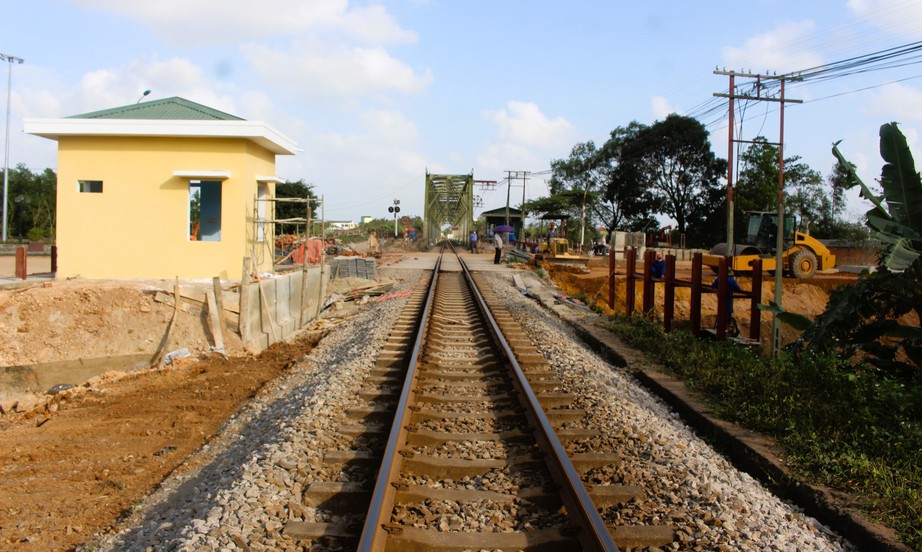 Công trình dịch chuyển, mở rộng đường ngang ở Quảng Trị đang triển khai thế nào?- Ảnh 2. Công trình dịch chuyển, mở rộng đường ngang ở Quảng Trị đang triển khai thế nào?- Ảnh 2.