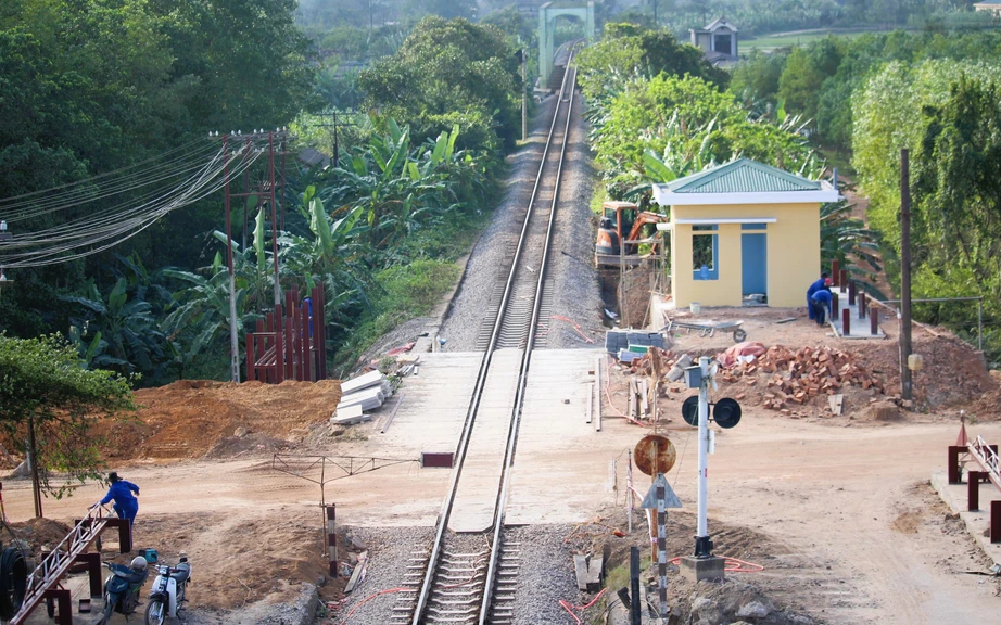 Công trình dịch chuyển, mở rộng đường ngang ở Quảng Trị đang triển khai thế nào?- Ảnh 3. Công trình dịch chuyển, mở rộng đường ngang ở Quảng Trị đang triển khai thế nào?- Ảnh 3.