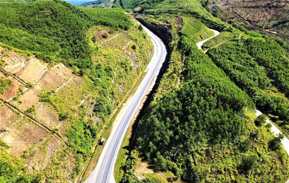 Xin điều chỉnh tổng mức đầu tư cao tốc La Sơn - H&ograve;a Li&ecirc;n l&ecirc;n 3.538 tỷ đồng- Ảnh 3.