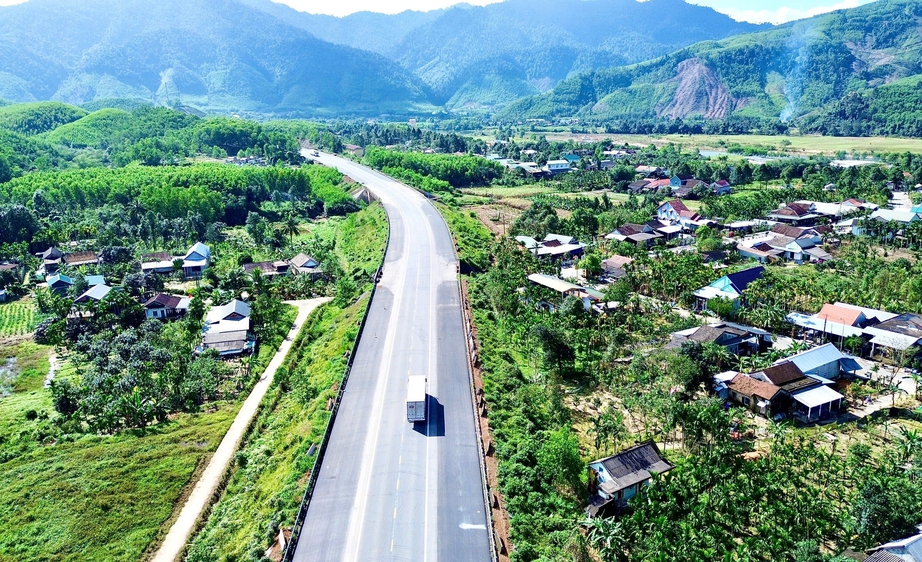 Xin điều chỉnh tổng mức đầu tư cao tốc La Sơn - H&ograve;a Li&ecirc;n l&ecirc;n 3.538 tỷ đồng- Ảnh 11.