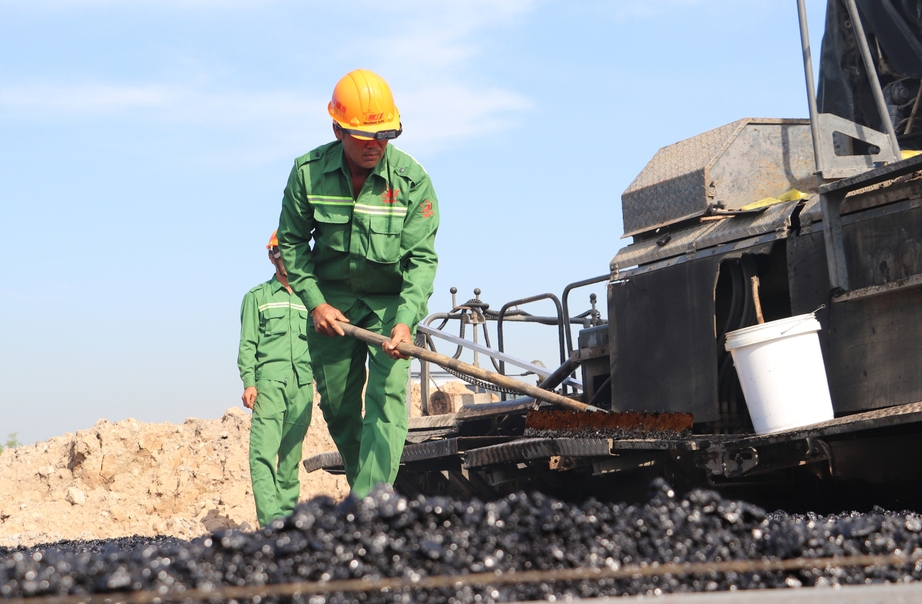 Chuyện hậu trường 500 ngày đêm nối thông cao tốc Cần Thơ - Cà Mau- Ảnh 3. Chuyện hậu trường 500 ngày đêm nối thông cao tốc Cần Thơ - Cà Mau- Ảnh 3.