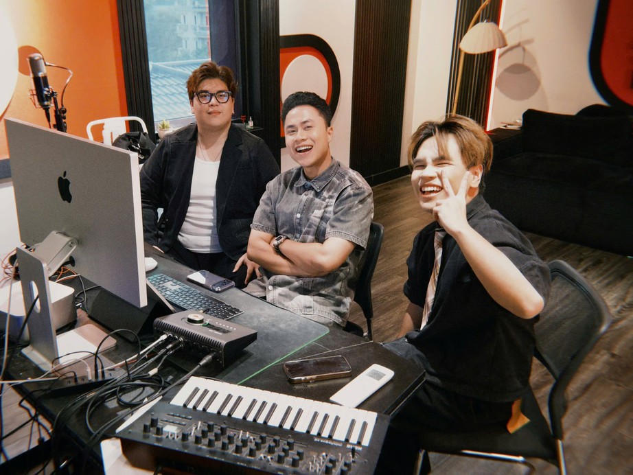 DTAP chia sẻ khi lập c&uacute; đ&uacute;p &ldquo;Nh&agrave; sản xuất &acirc;m nhạc của năm&rdquo; v&agrave; &ldquo;Album của năm&rdquo;- Ảnh 2.