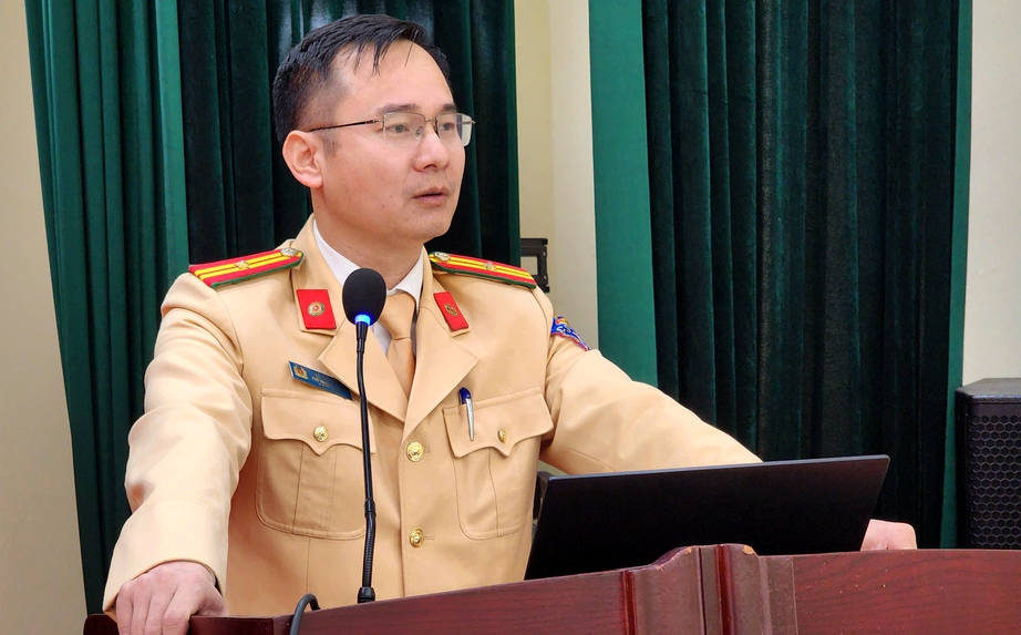 Bắc Ninh: Hơn 100 doanh nghiệp ký cam kết chấp hành pháp luật về trật tự ATGT- Ảnh 1. Bắc Ninh: Hơn 100 doanh nghiệp ký cam kết chấp hành pháp luật về trật tự ATGT- Ảnh 1.