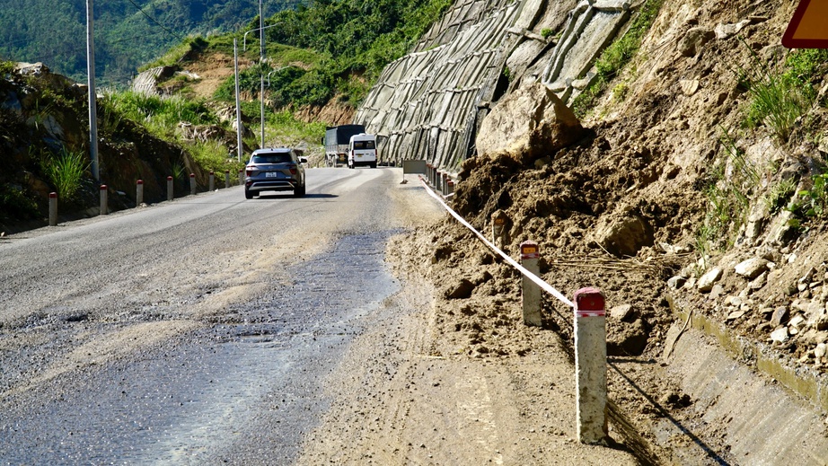Gia Lai: Tập trung khắc phục hư hỏng quốc lộ 19 đoạn qua đ&egrave;o An Kh&ecirc;- Ảnh 3.