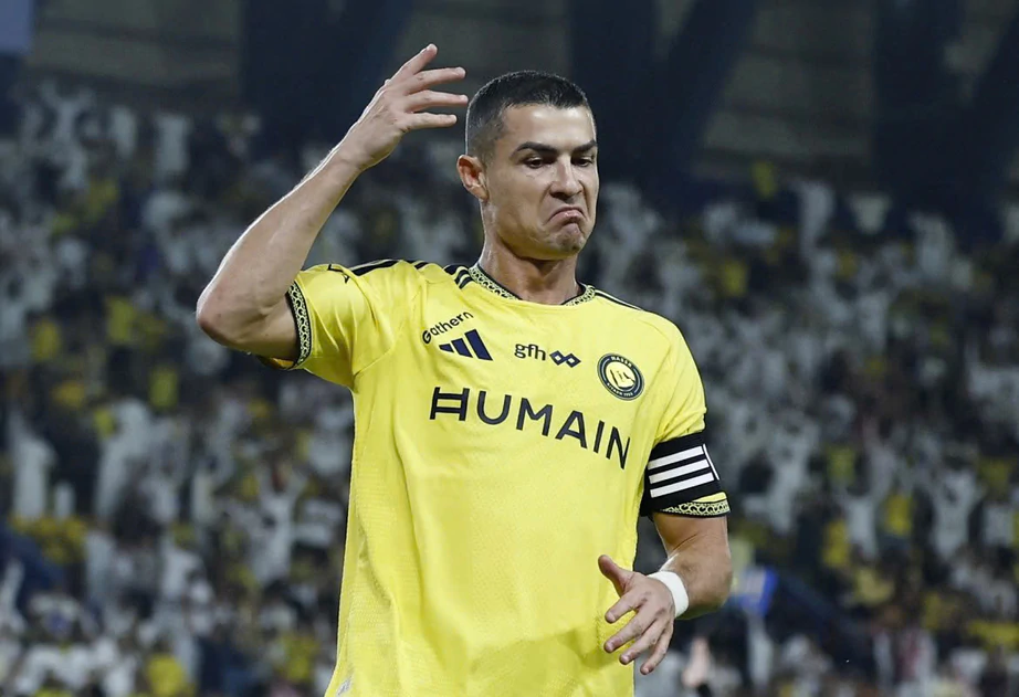 Ronaldo tuy&ecirc;n bố m&igrave;nh l&agrave; cầu thủ xuất sắc nhất lịch sử- Ảnh 1.