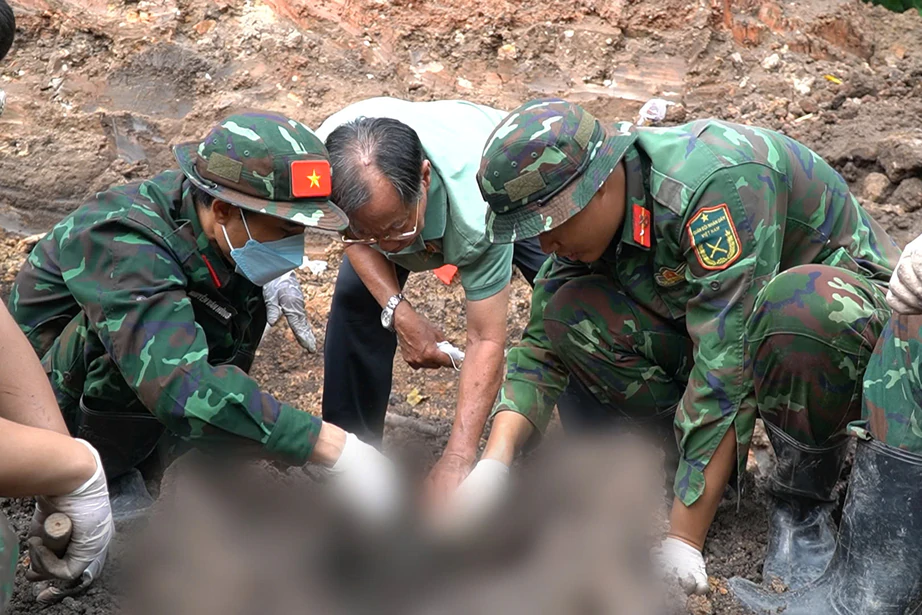 Xúc động câu chuyện người lính trở về sau 7 năm nhận giấy báo tử, dành cả đời tìm đồng đội- Ảnh 3.