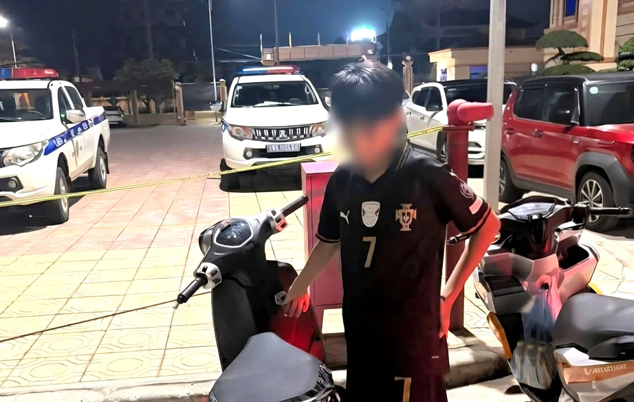 Tuần tra trong đêm, CSGT Ninh Bình xử phạt 12 người vi phạm, phạt hơn 43 triệu đồng- Ảnh 1.