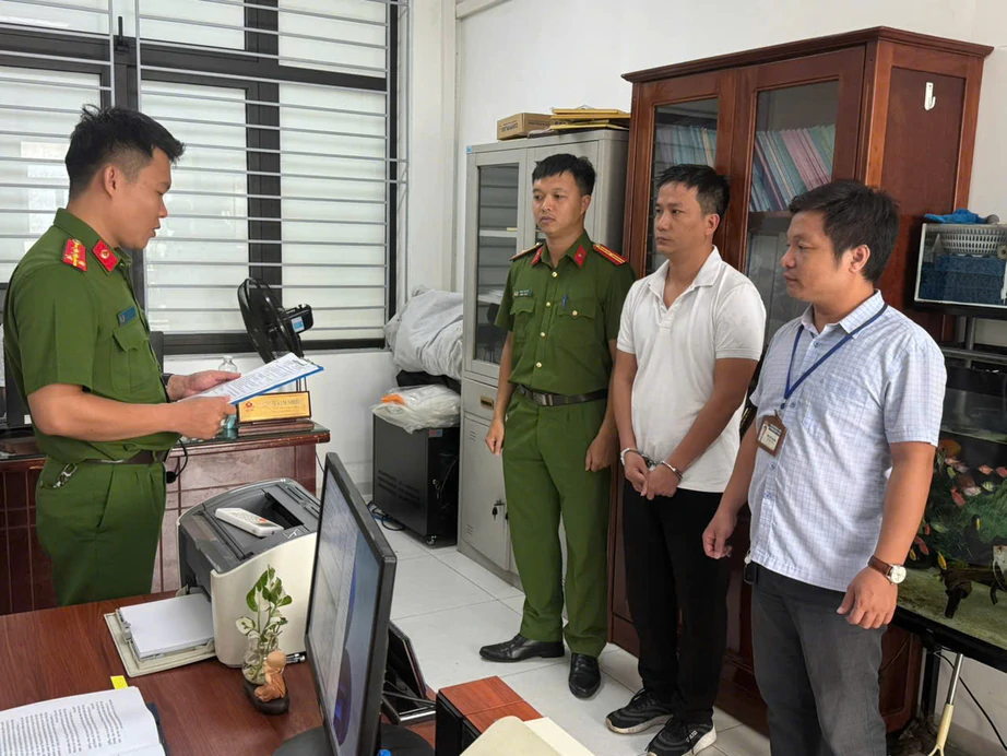 Đà Nẵng: Bắt đối tượng lừa đảo, chiếm đoạt hàng tỷ đồng để đầu tư vàng trên sàn Forex- Ảnh 1.