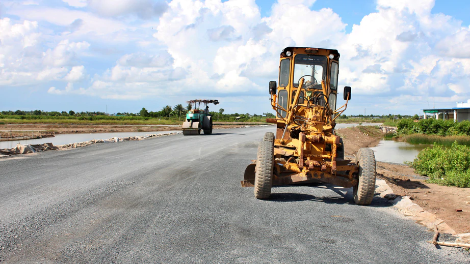 Cà Mau: Thúc tiến độ thi công tuyến đường Tư Cồ - Linh Ứng- Ảnh 1.