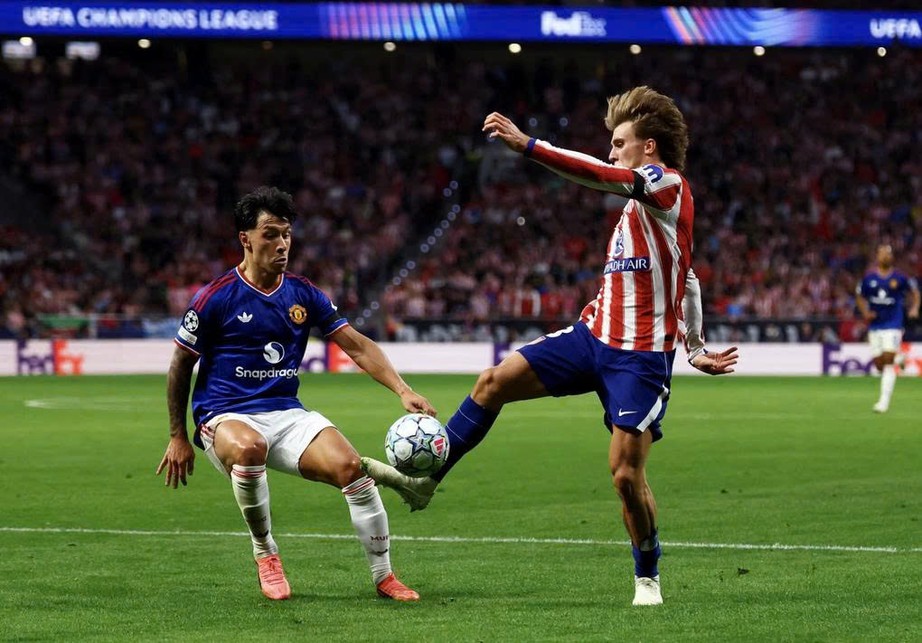 Lisandro Martinez xin lỗi ban lãnh đạo Man United sau phát ngôn gây sốc- Ảnh 1.