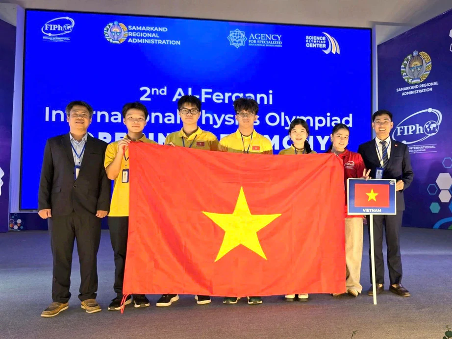 4 học sinh Việt Nam giành huy chương Olympic Vật lí quốc tế Al-Fergani 2026- Ảnh 1.