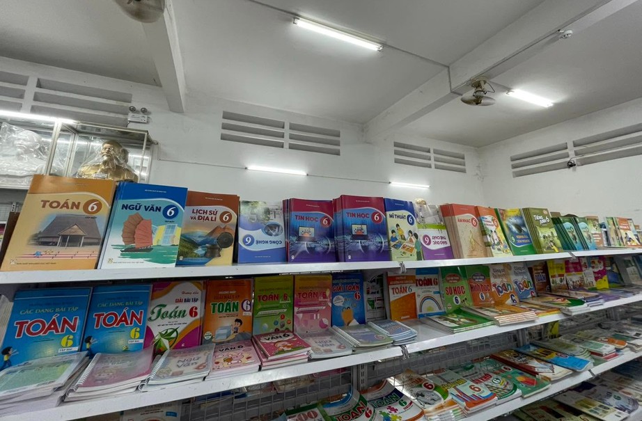 Sách giáo khoa mới sẽ được cập nhật, không làm lại từ đầu- Ảnh 1.