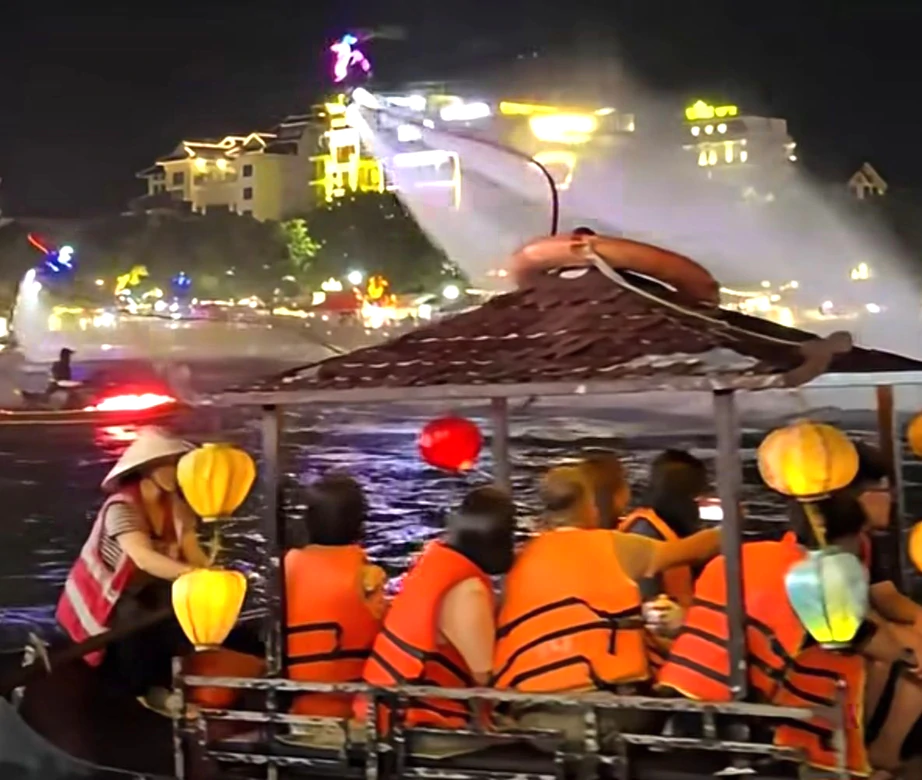 Ninh B&igrave;nh đ&oacute;n hơn 20,9 triệu lượt kh&aacute;ch, doanh thu du lịch 9 th&aacute;ng vượt kế hoạch năm- Ảnh 5.