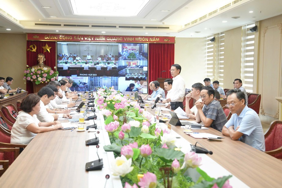 Hà Nội hoàn thành GPMB 7 cầu qua sông Hồng, tăng tốc 14 dự án giao thông trọng điểm- Ảnh 1.