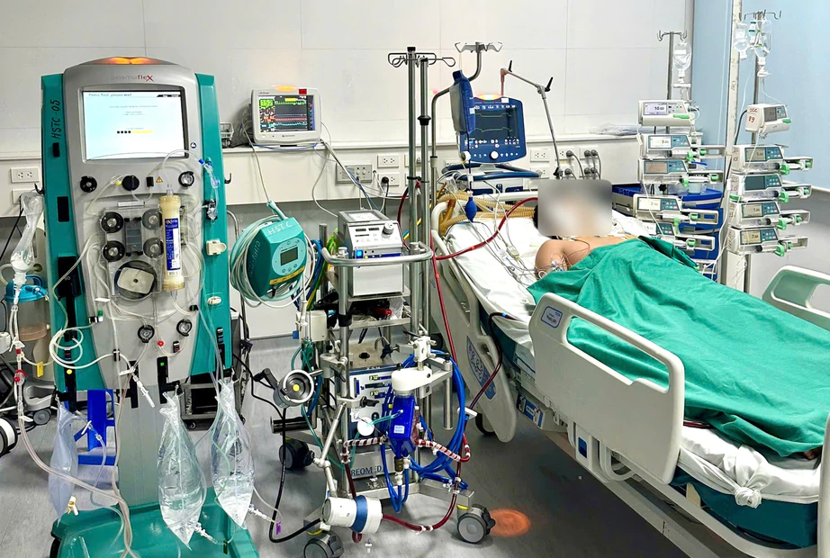 Nam thanh ni&ecirc;n nguy kịch sau 5 ng&agrave;y sốt xuất huyết- Ảnh 1.