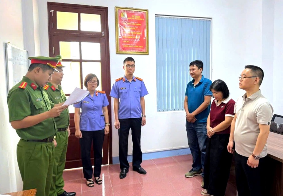 Để cấp dưới tham ô 18 tỷ đồng, lãnh đạo và kế toán chi nhánh phát triển quỹ đất bị khởi tố- Ảnh 1.