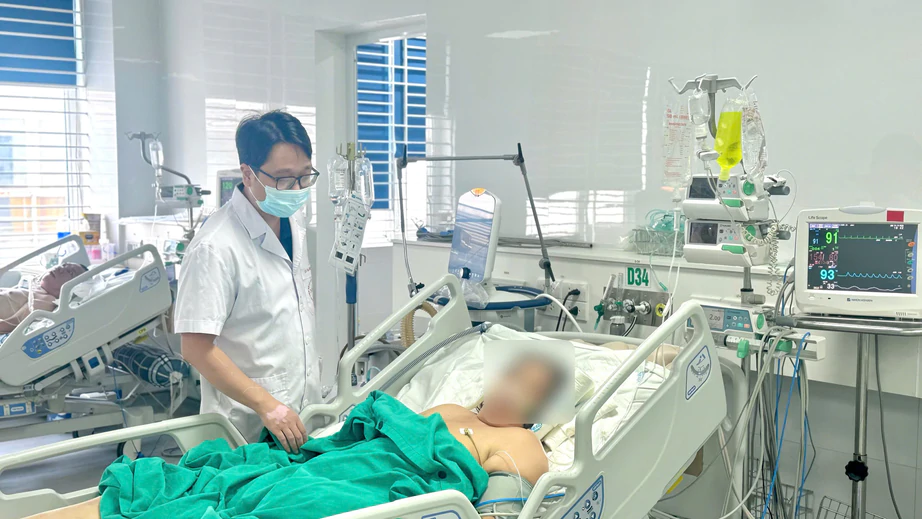 Tự ý truyền "thải độc gan", một phụ nữ suy đa tạng- Ảnh 1.